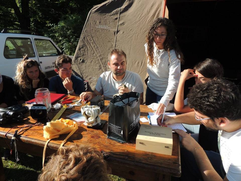 Tavolo d’inanellamento – Migrandata Matese 2015 ©Associazione Ardea